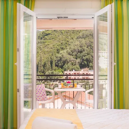 Aparthotel Alexander 3*