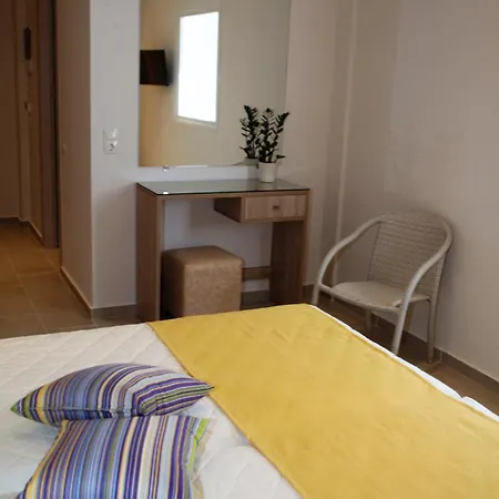 Alexander Aparthotel