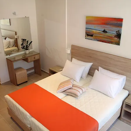 Alexander Aparthotel